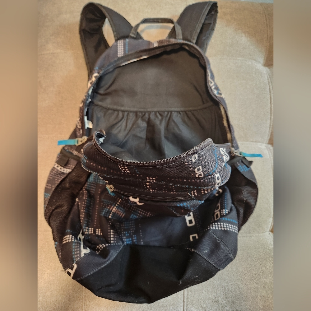Oakley Backpack - Picture 3 of 3